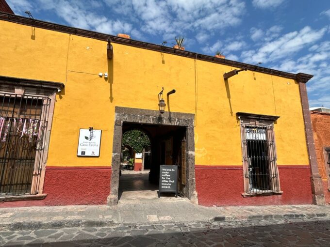 Renta Local, Hernández Macías